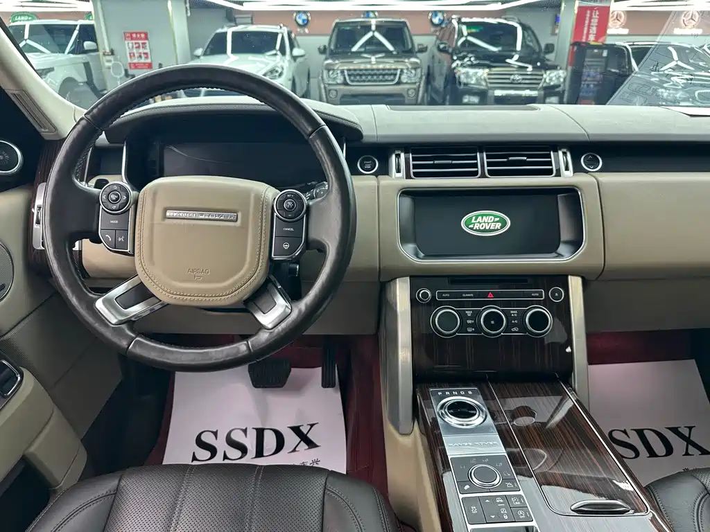 Land Rover Range Rover — миниатюра 6