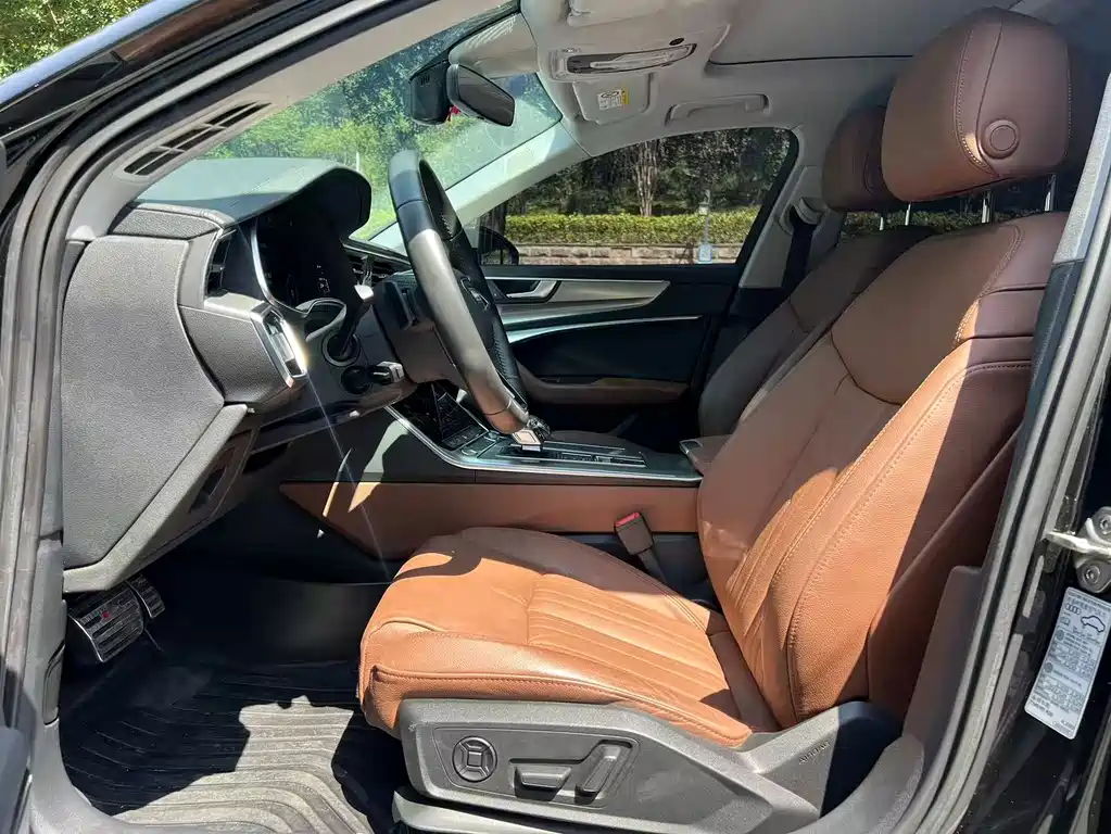 Audi A6L — миниатюра 4