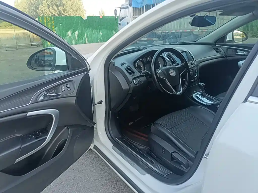 Buick Regal — миниатюра 16