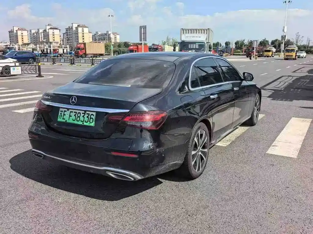 Mercedes-Benz E-Class New Energy — миниатюра 8