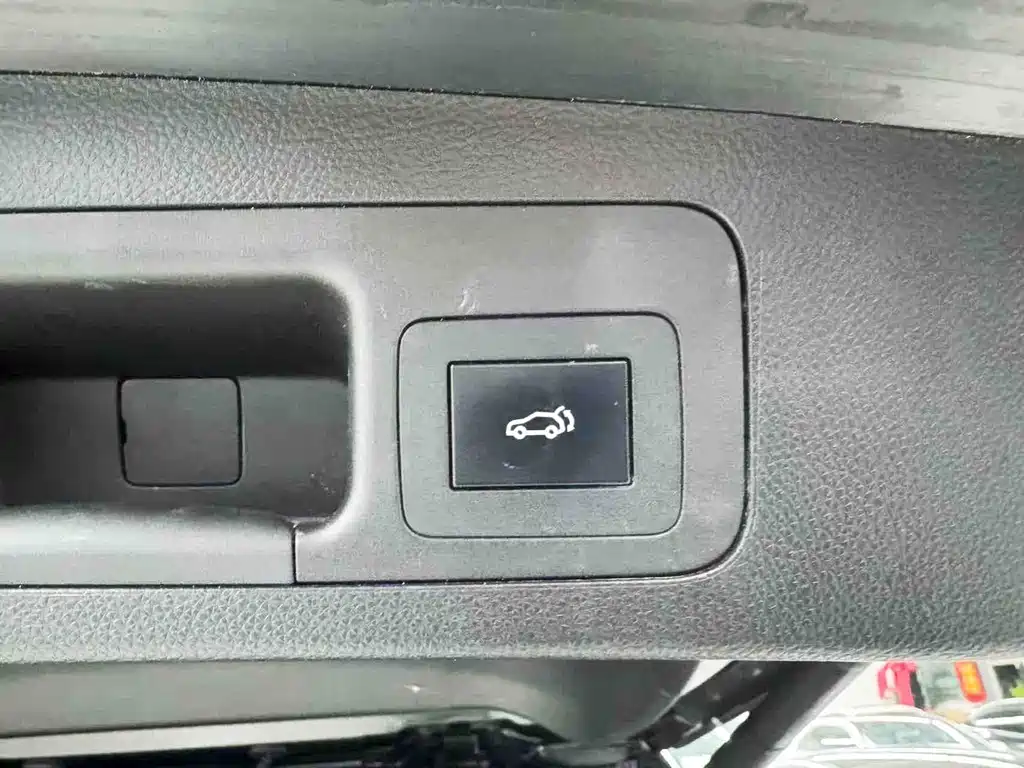 GAC Motor Trumpchi GS8 — миниатюра 21