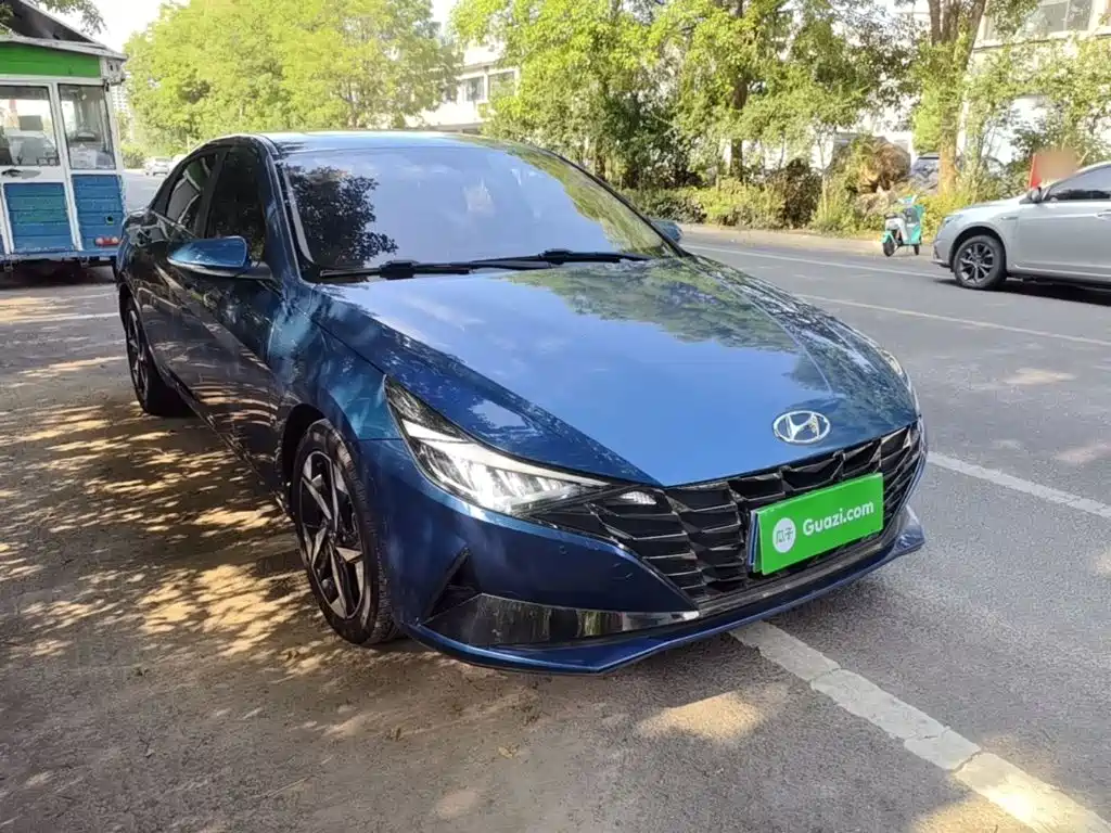 Hyundai Elantra — миниатюра 4