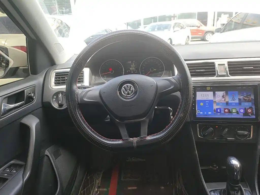 Volkswagen Santana — миниатюра 11
