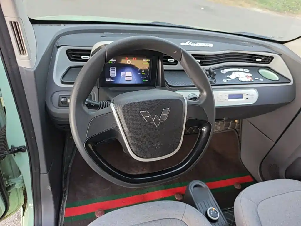 Wuling MINIEV — миниатюра 11