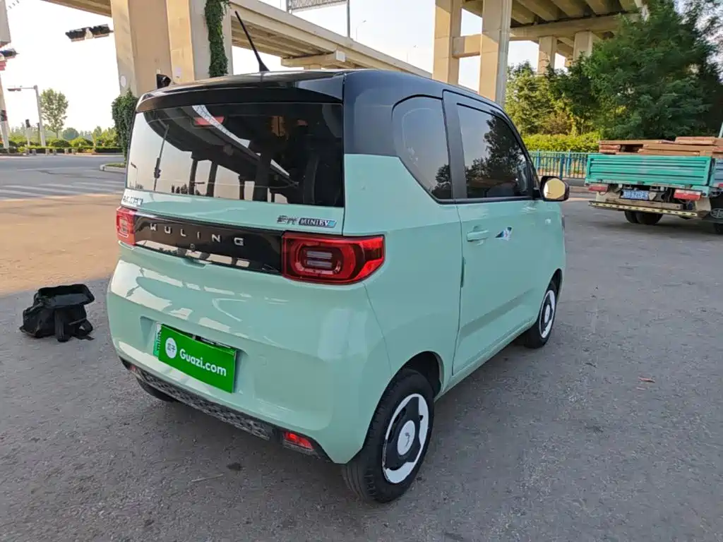 Wuling MINIEV — миниатюра 7