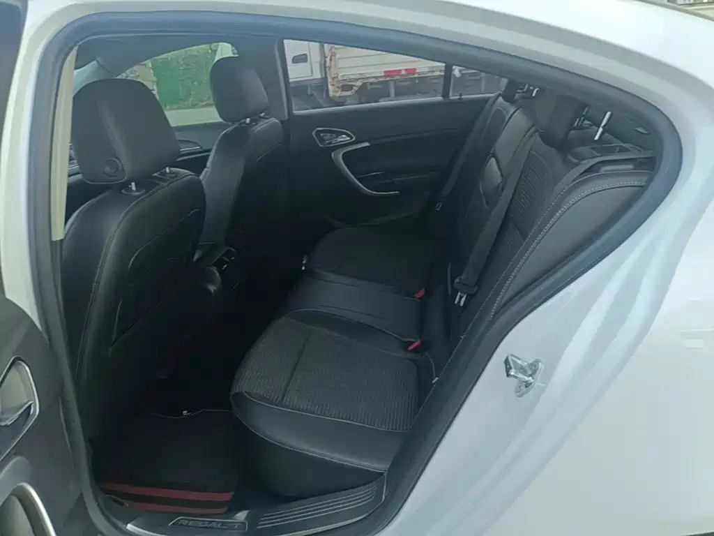 Buick Regal — миниатюра 17