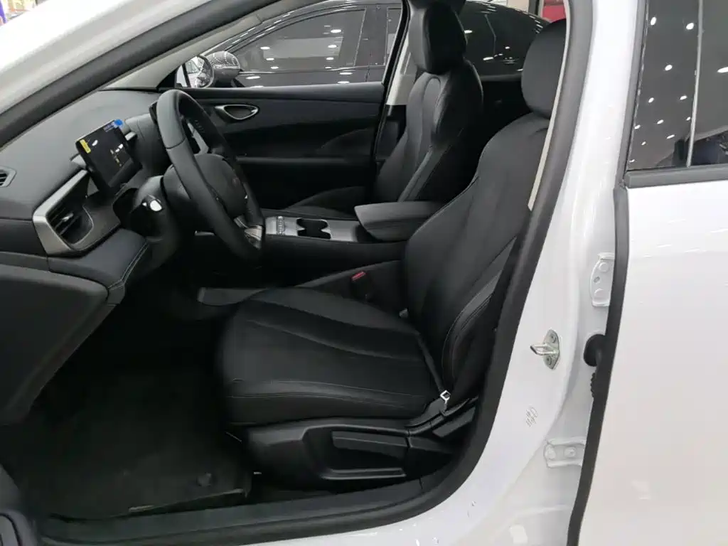 BYD Seal 05 DM-i — миниатюра 15