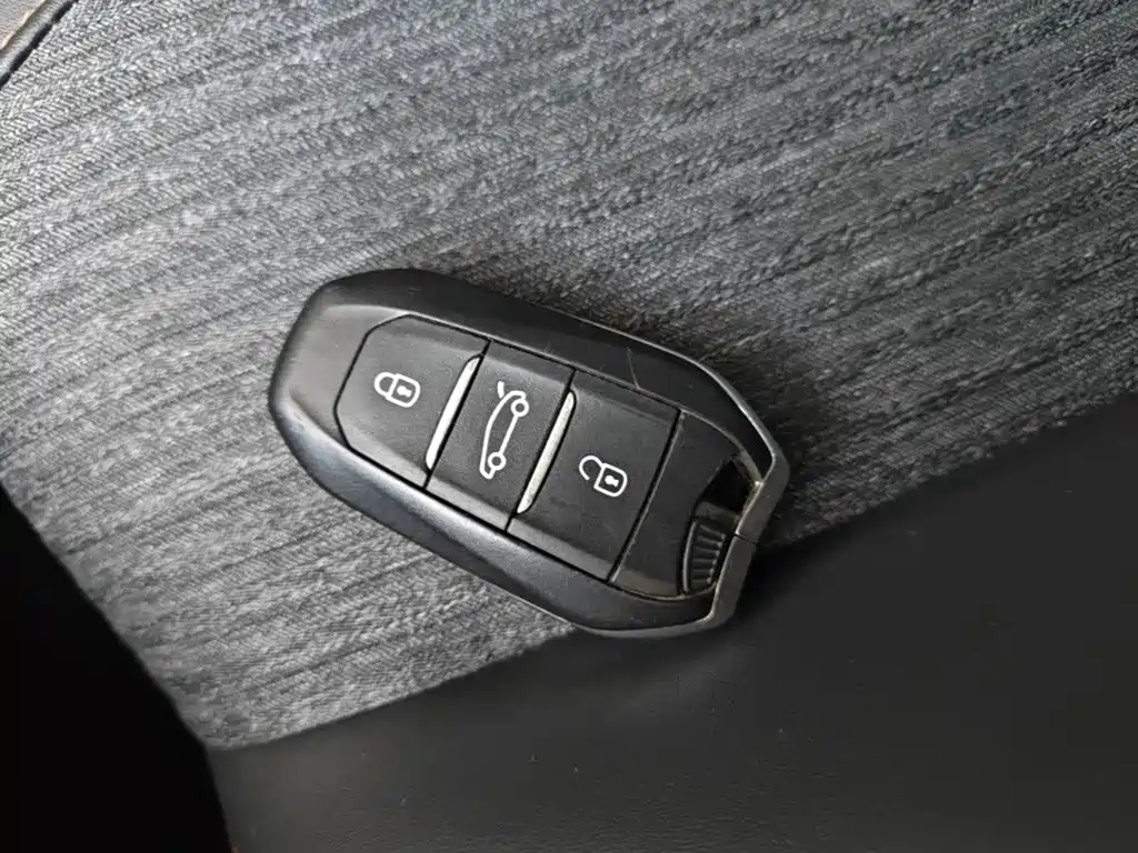 Peugeot 4008 — миниатюра 9