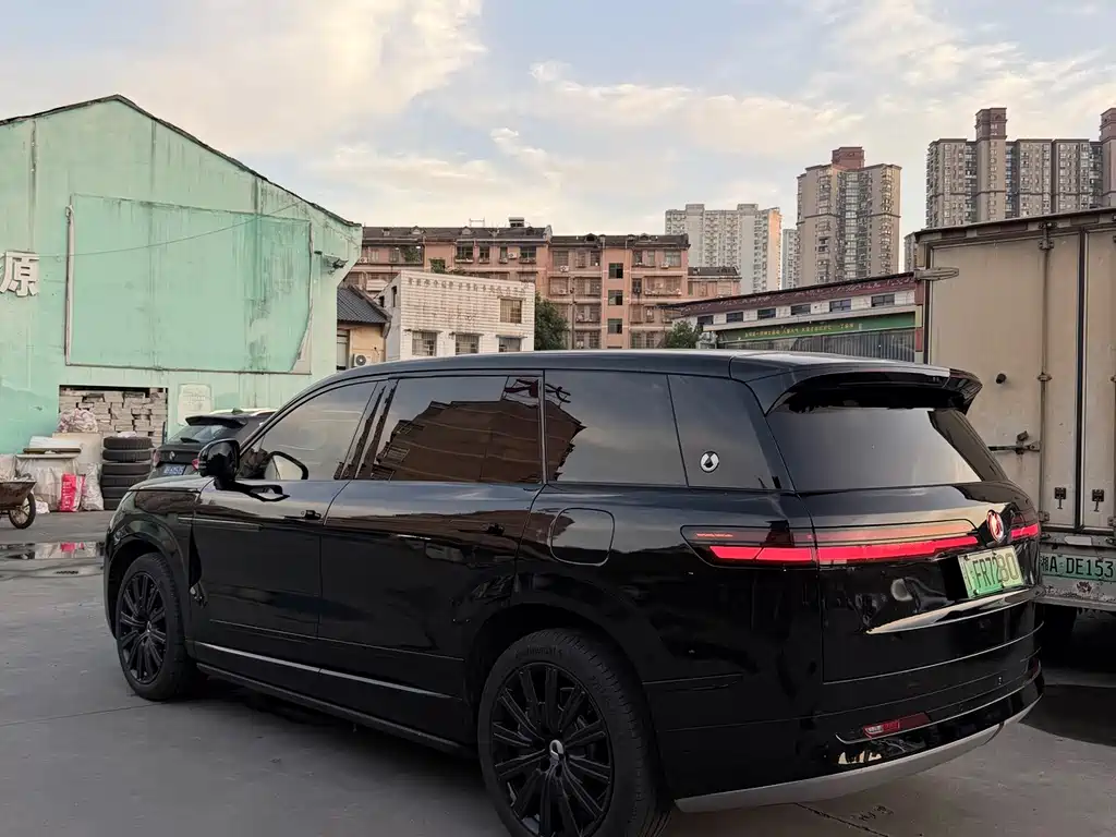Denza Denza N9 — миниатюра 3