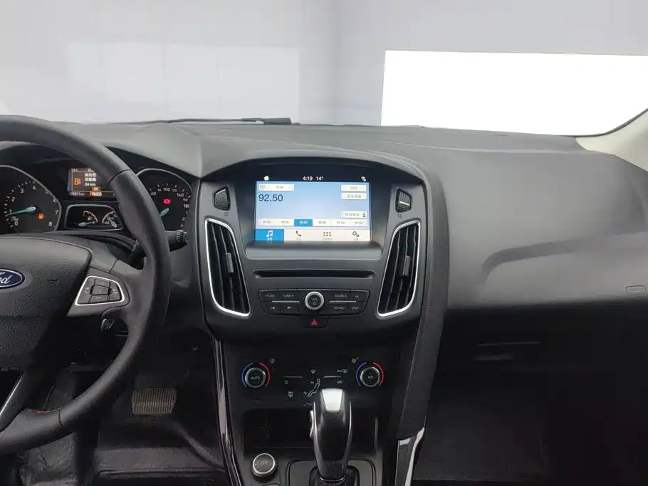 Ford Focus — миниатюра 13