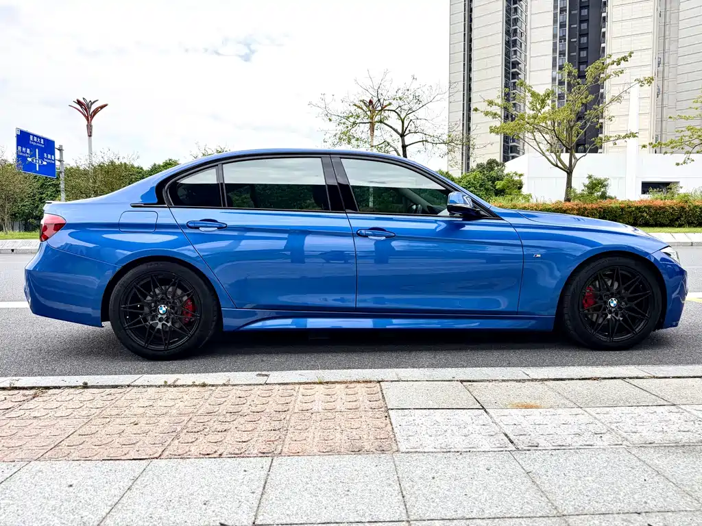 BMW 3 Series — миниатюра 4