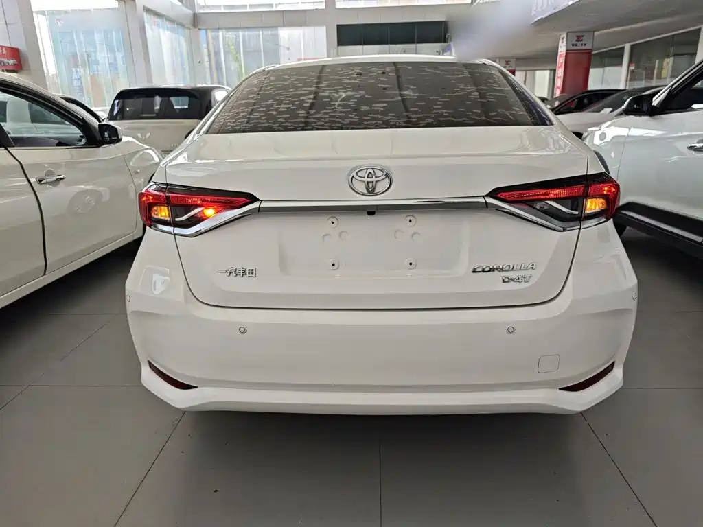 Toyota Corolla — миниатюра 6