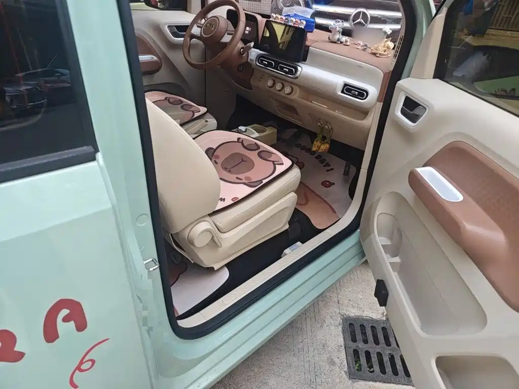 Wuling MINIEV — миниатюра 19