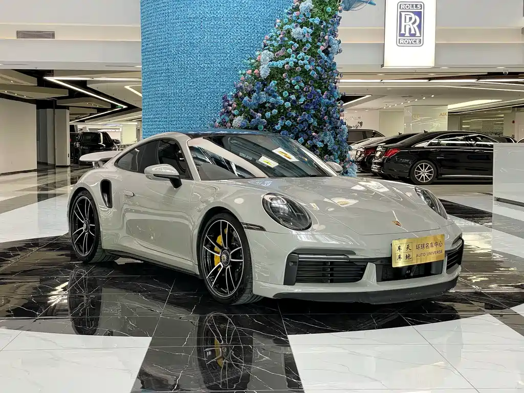 Porsche 911 2022 Turbo S 3.7T