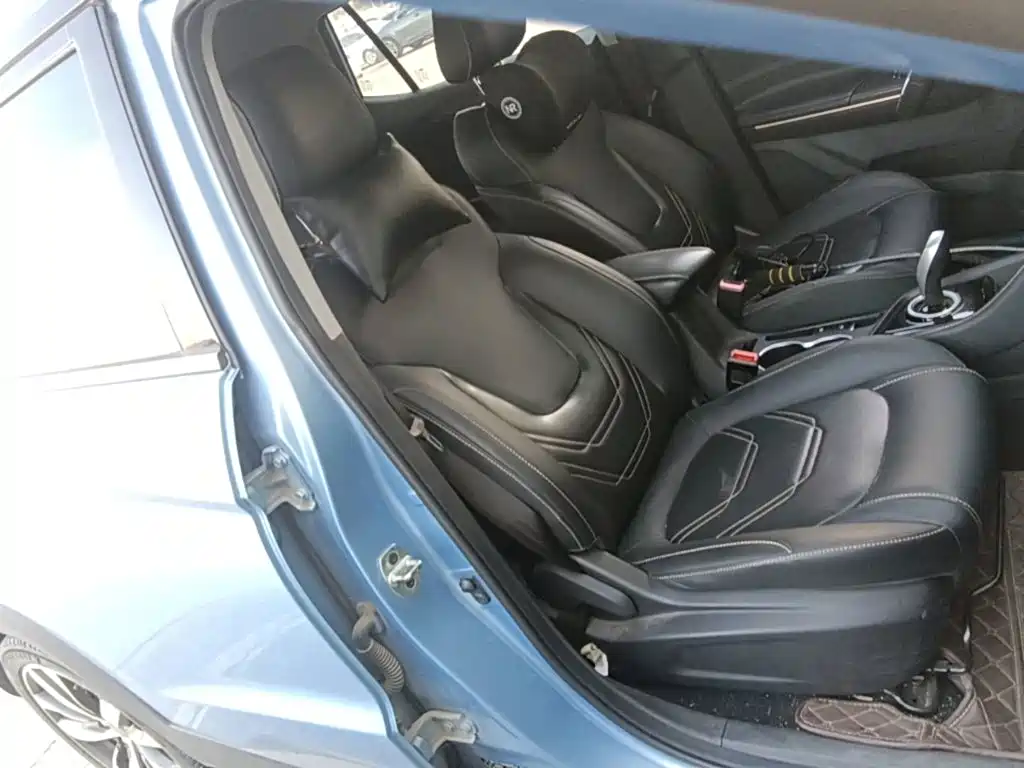 JAC JAC iEVS4 — миниатюра 25
