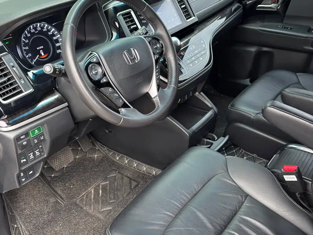 Honda Elysion 2.0L Hybrid Luxury Edition, фото 7