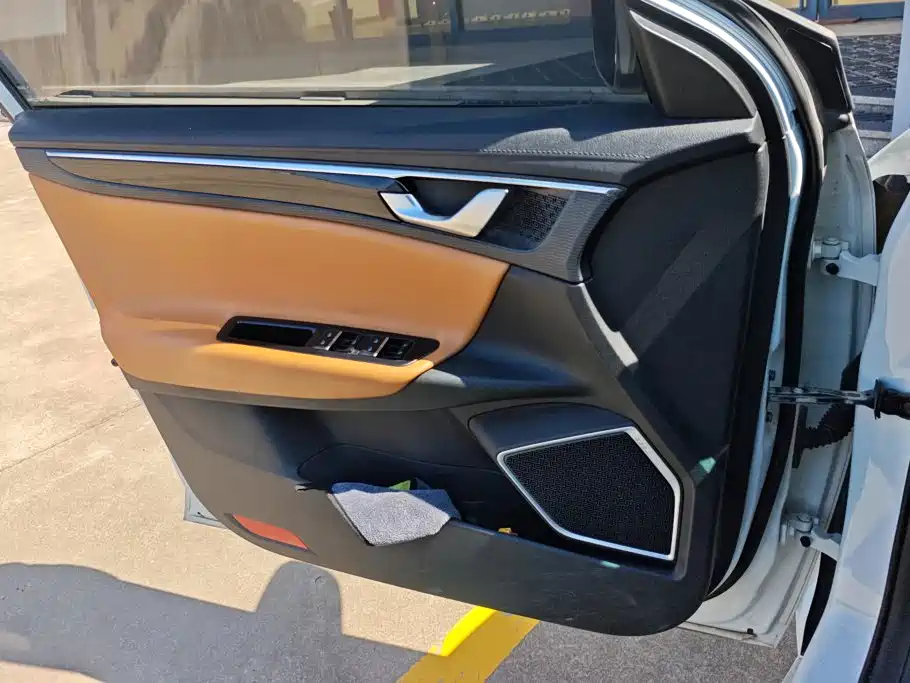 Geely Emgrand GL — миниатюра 7