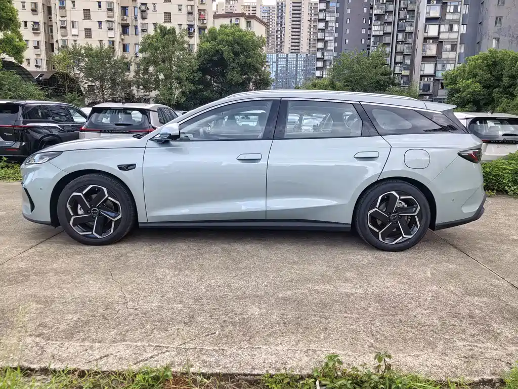 BYD Seals 06 DM-i версия для путешествий — миниатюра 8