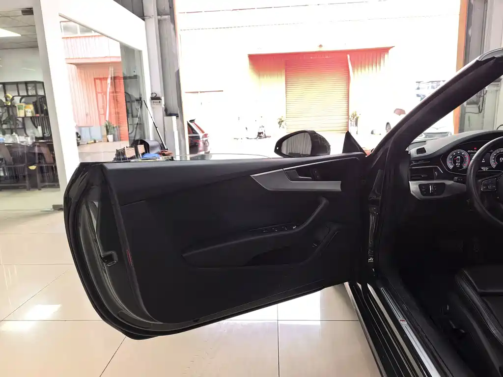 Audi A5 (Import) — миниатюра 22