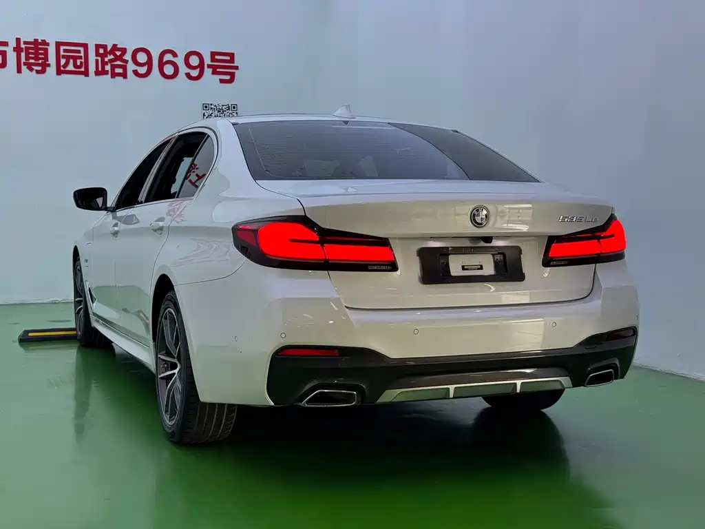 BMW 5 Series New Energy — миниатюра 29