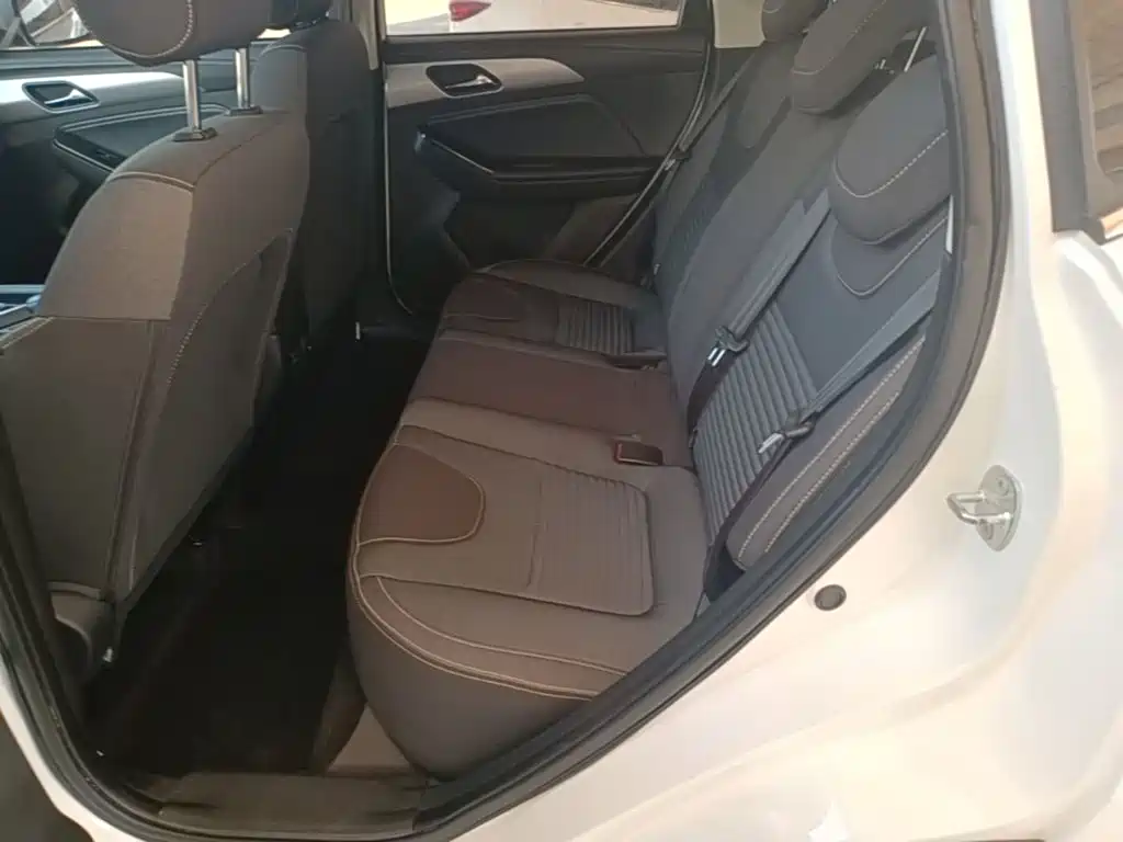 BAIC X3 — миниатюра 17
