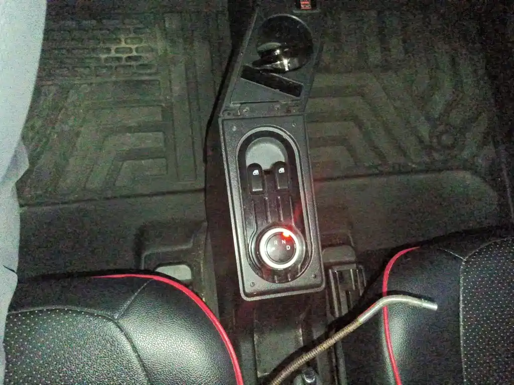 Wuling MINIEV — миниатюра 11