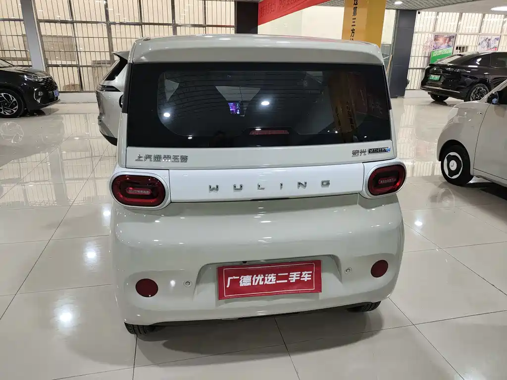 Wuling MINIEV — миниатюра 8