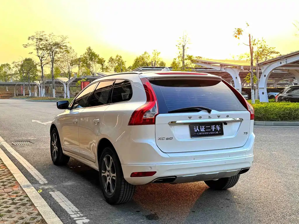 Volvo XC60 (Import) — миниатюра 7