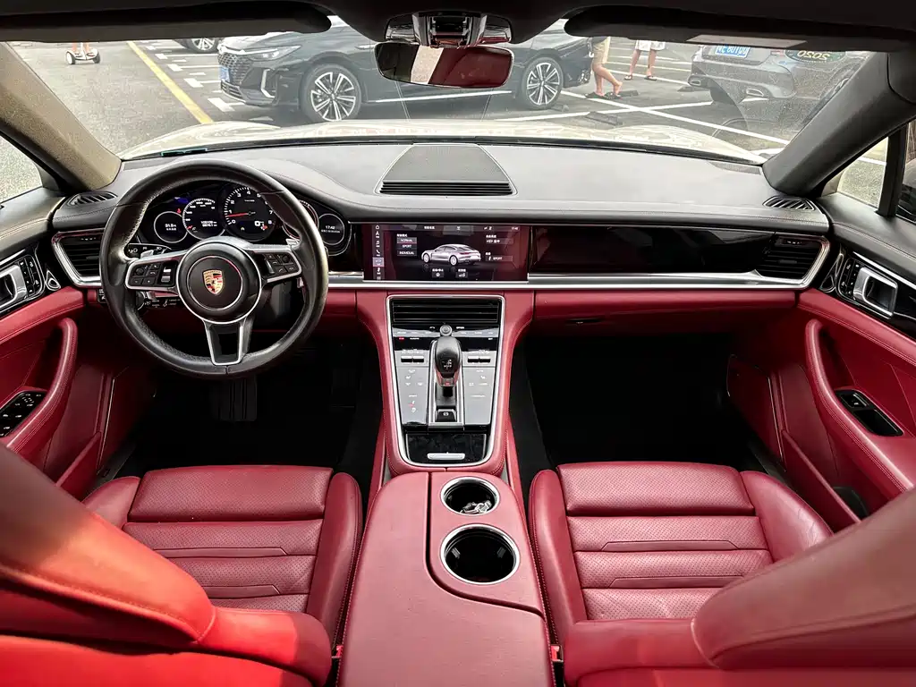 Porsche Panamera — миниатюра 4
