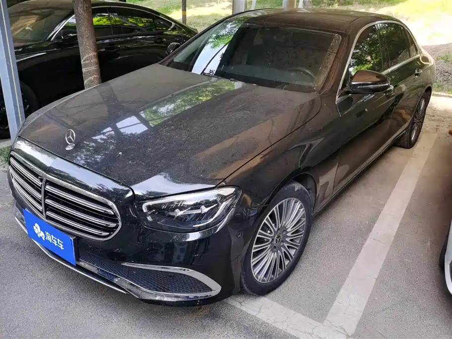 Mercedes-Benz E-Class 2022