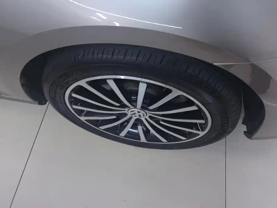 Volkswagen Golf — миниатюра 6