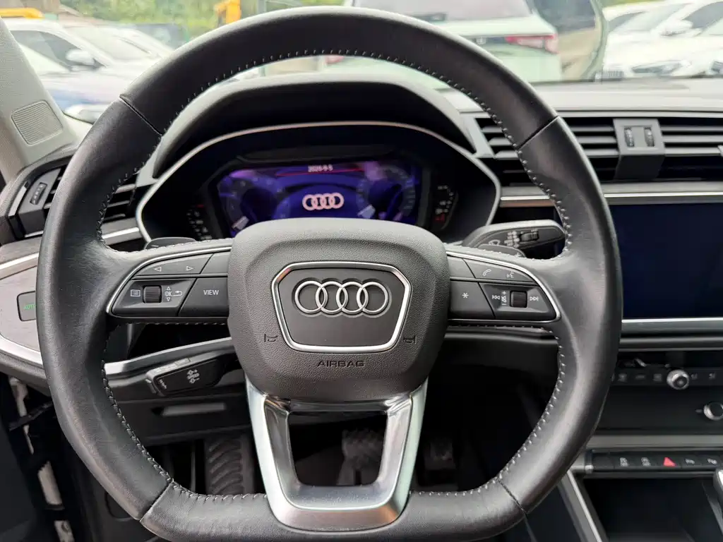 Audi Q3 — миниатюра 9