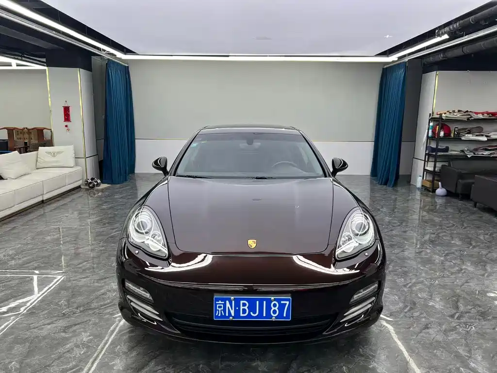 Porsche Panamera — миниатюра 2