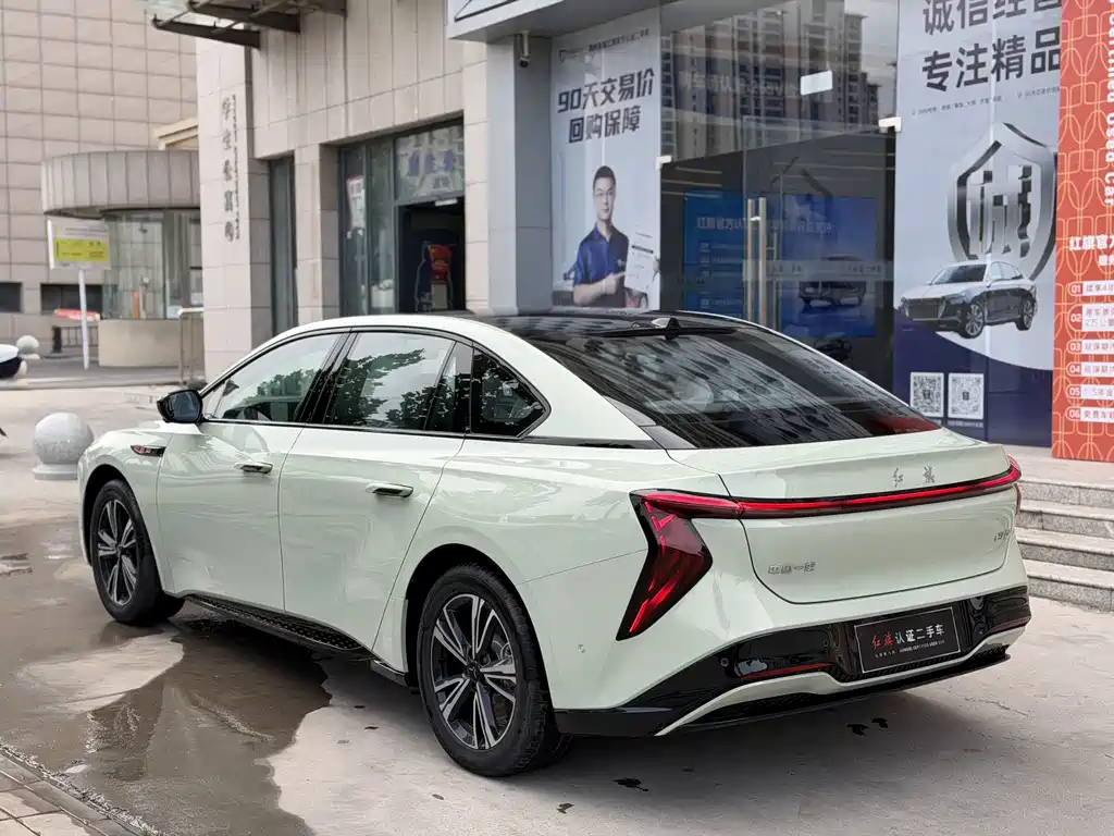 Hongqi Hongqi EH7 — миниатюра 15
