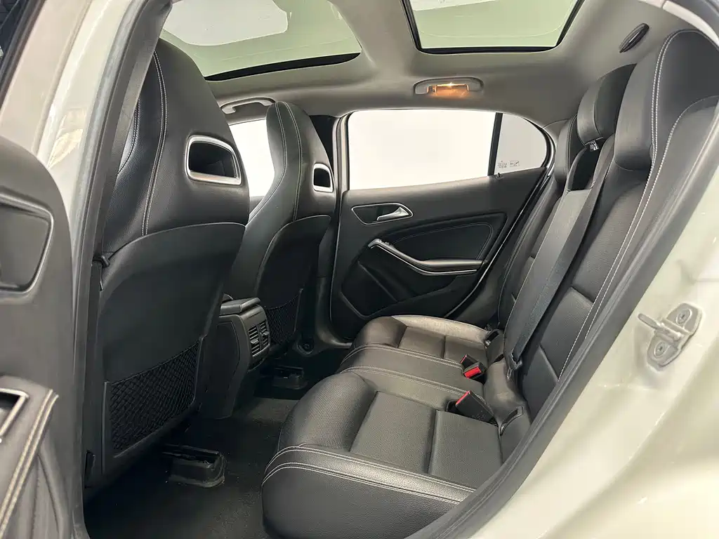 Mercedes-Benz GLA 2016 GLA 200