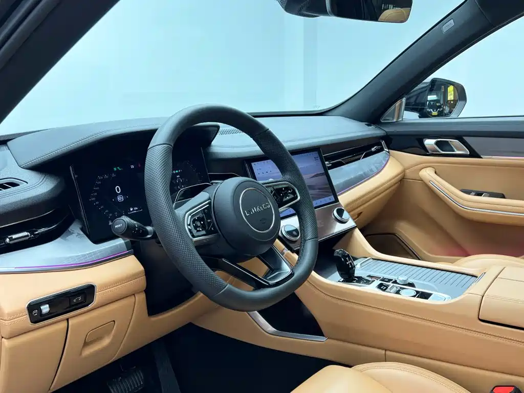 Lynk & Co 09 — миниатюра 14
