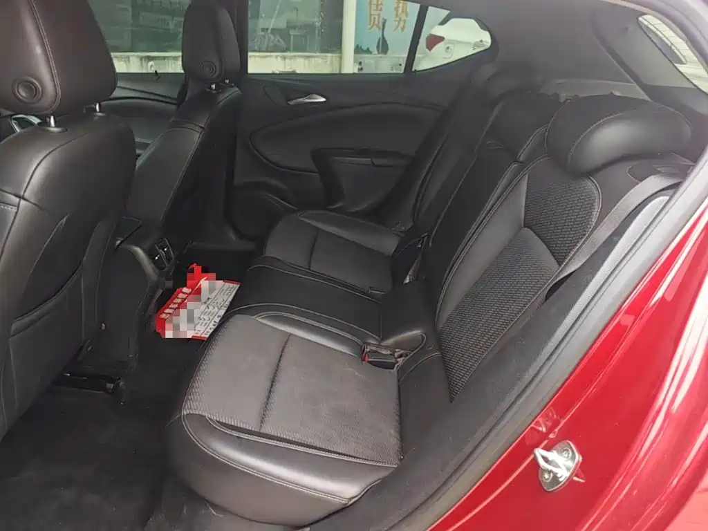 Buick Verano — миниатюра 13