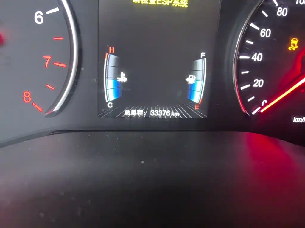 BYD MAX — миниатюра 5