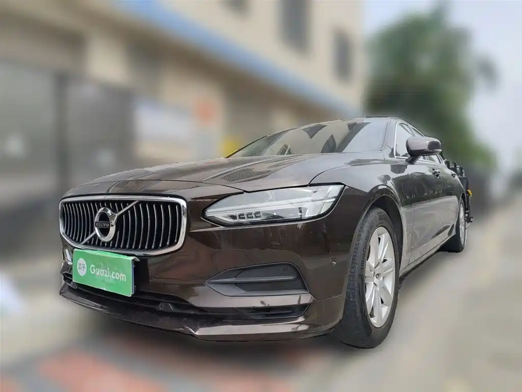 Volvo S90 2018 T4