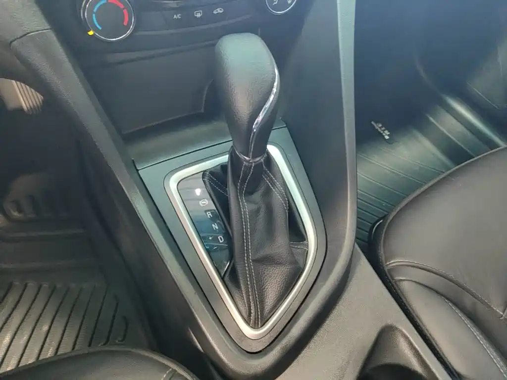 Buick Excelle — миниатюра 14