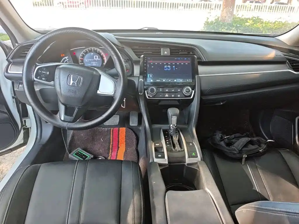 Honda Civic — миниатюра 10