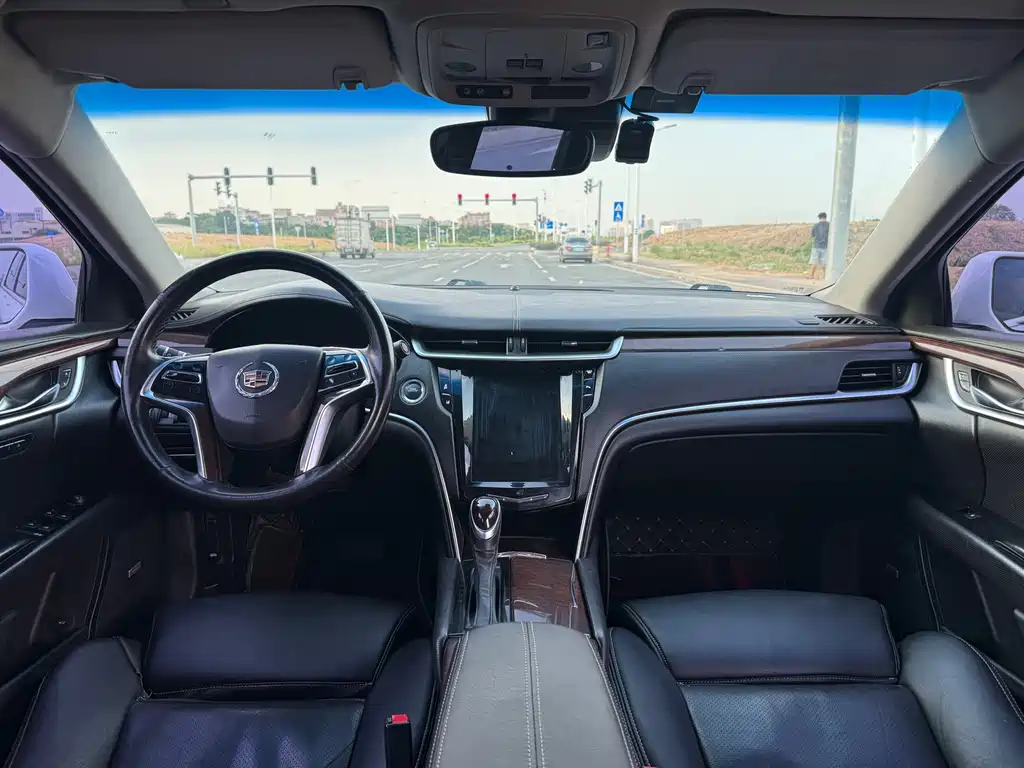 Cadillac XTS — миниатюра 3