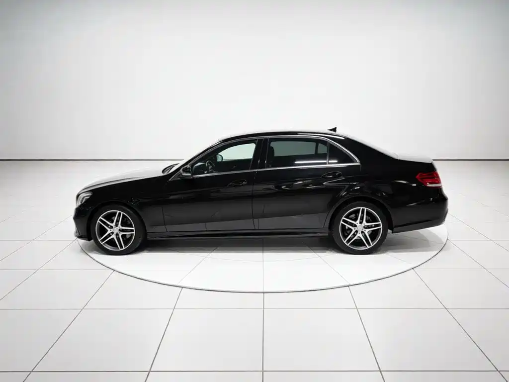 Mercedes-Benz E-Class — миниатюра 25