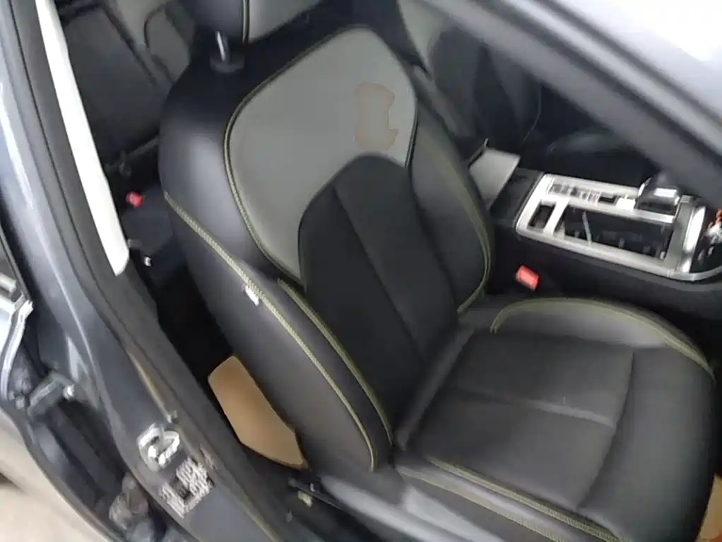 Roewe RX5 New Energy — миниатюра 25