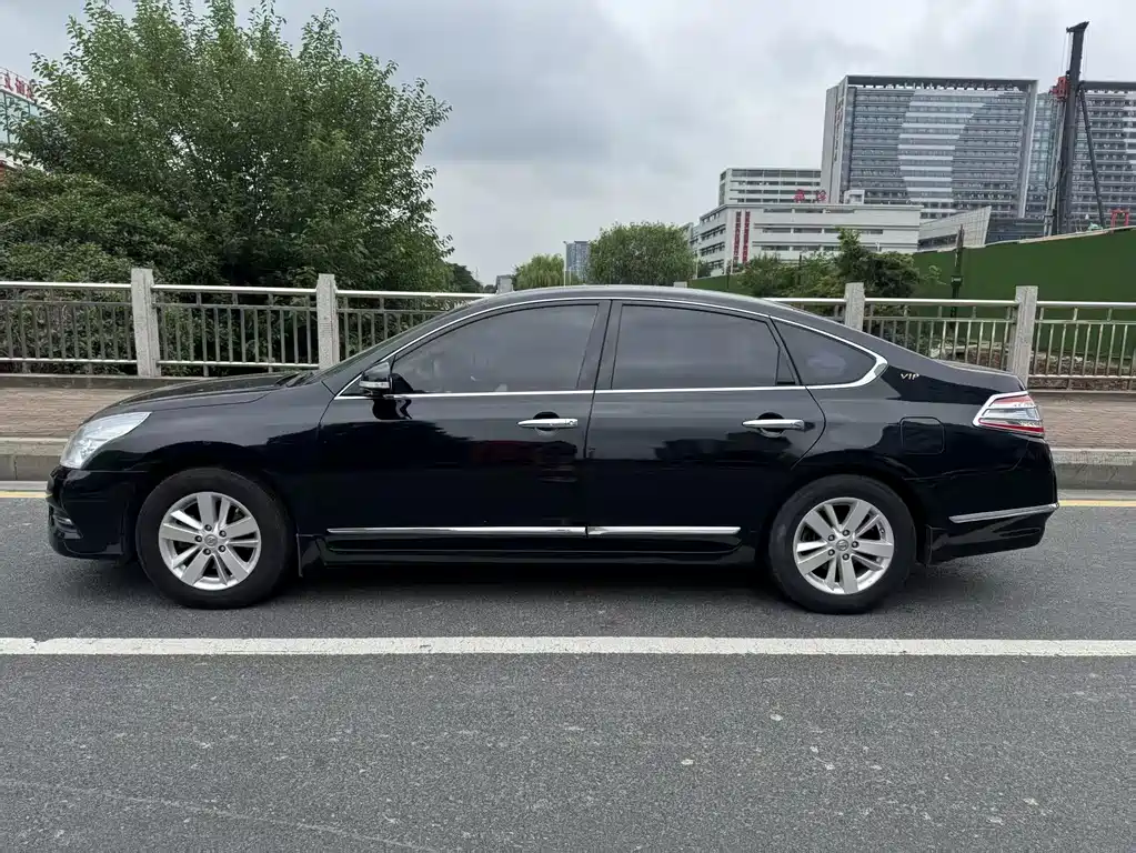 Nissan Altima 2011 2.5L XL-NAVI
