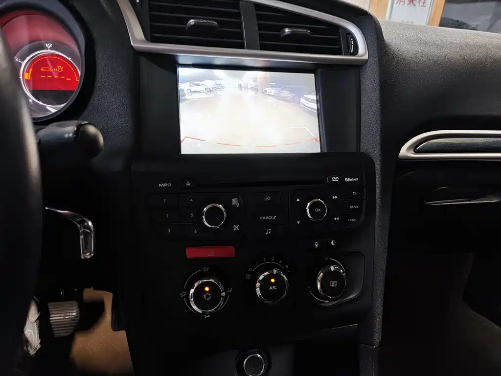 Citroen C4L — миниатюра 14