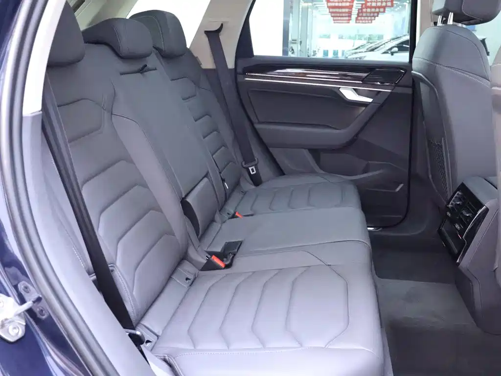 Volkswagen Touareg — миниатюра 22