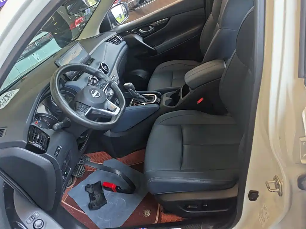 Nissan Qashqai — миниатюра 15