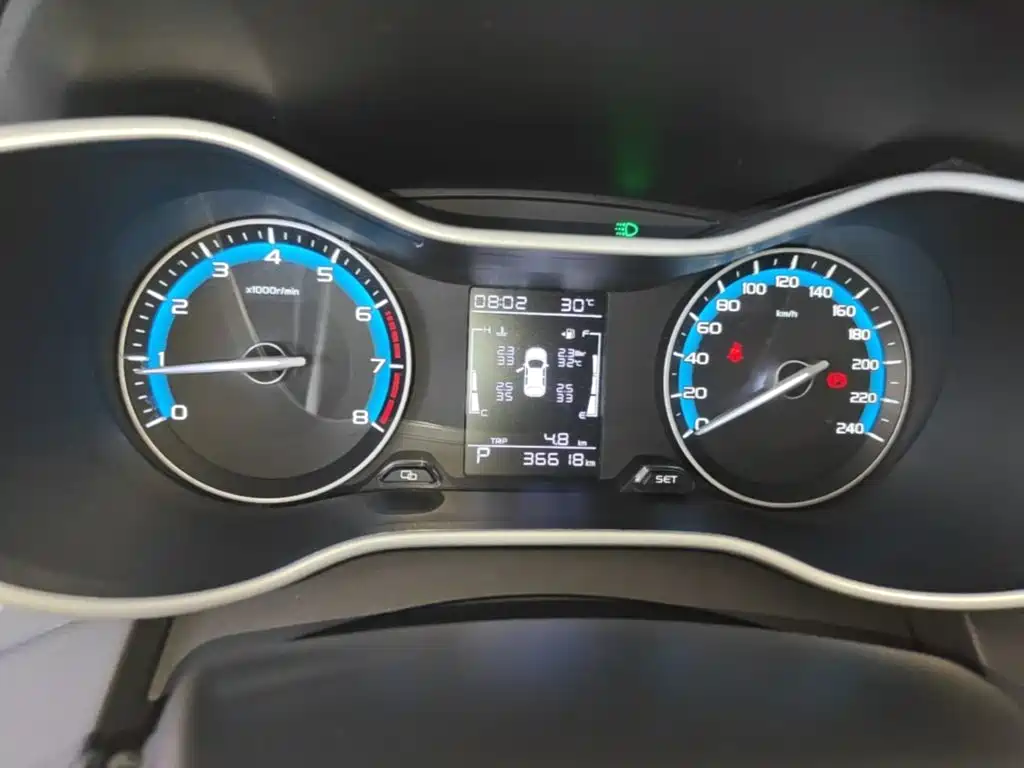 Geely Emgrand — миниатюра 12