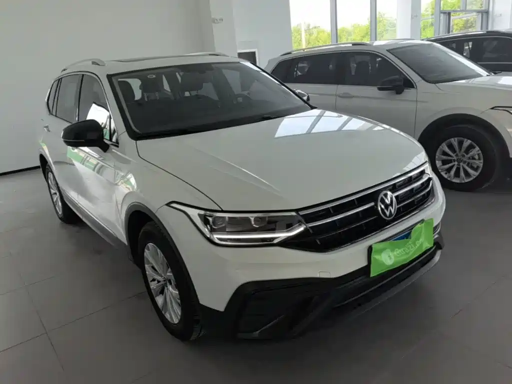 Volkswagen Tiguan L — миниатюра 4